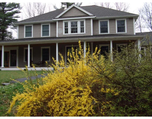 Unit for sale at 12 Old Essex St, Middleton, MA 01949