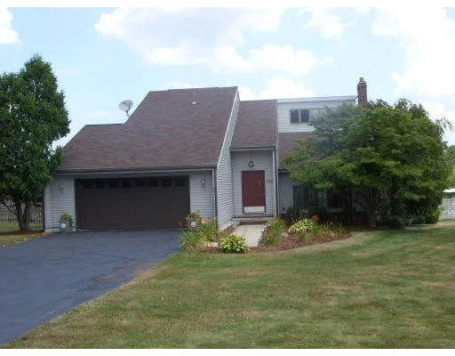 Unit for sale at 125 Jones Ave, Dracut, MA 01826