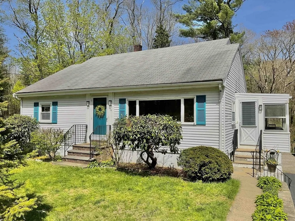 Unit for sale at 16 Bowker St, Norwell, MA 02061