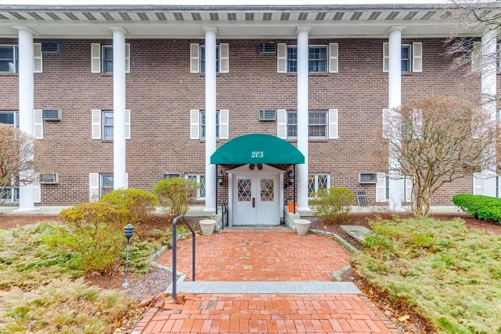 Unit for sale at 205 Great Road, Acton, MA 01720