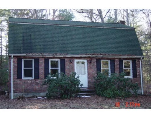 Unit for sale at 11 Village Road, Mansfield, MA 02048