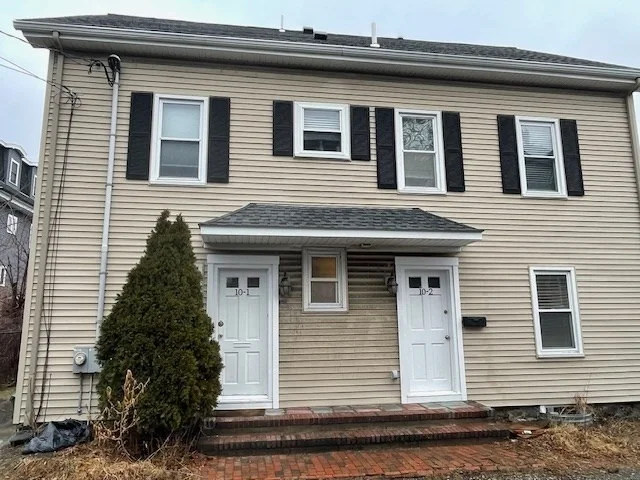 Unit for sale at 10 Naviens Ln, Waltham, MA 02453