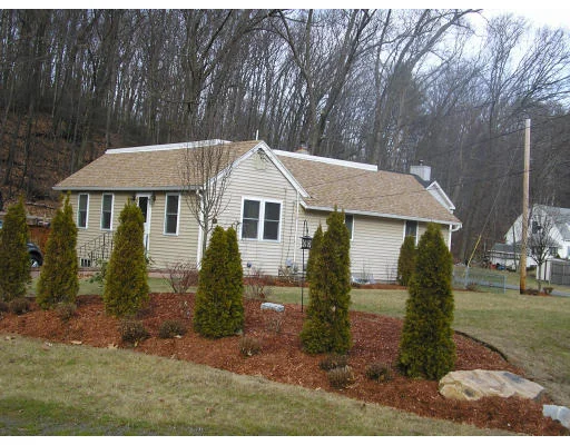 Unit for sale at 6 Blaker St., Auburn, MA 01501