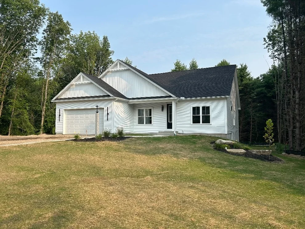 Unit for sale at 190 Whitins Rd, Sutton, MA 01590