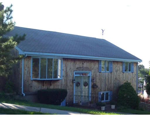 Unit for sale at 23 Old Coach Road, Quincy, MA 02169