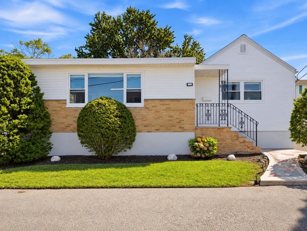 Unit for sale at 195 Mills Ave, Revere, MA 02151