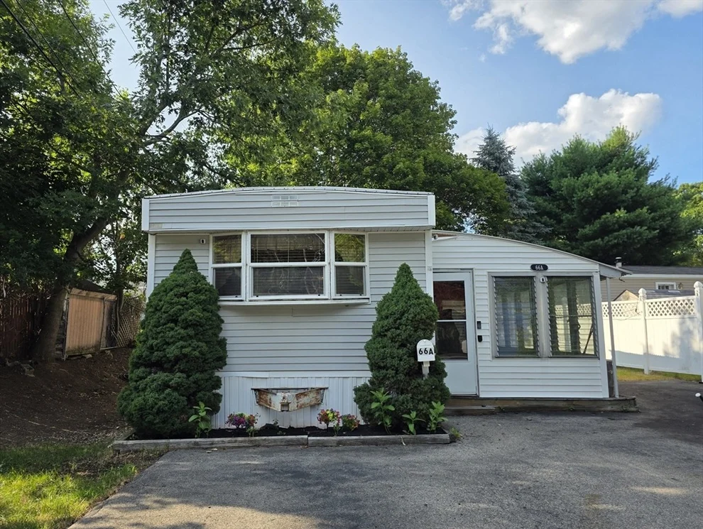 Unit for sale at 181 Boston Post Road East, Marlborough, MA 01752