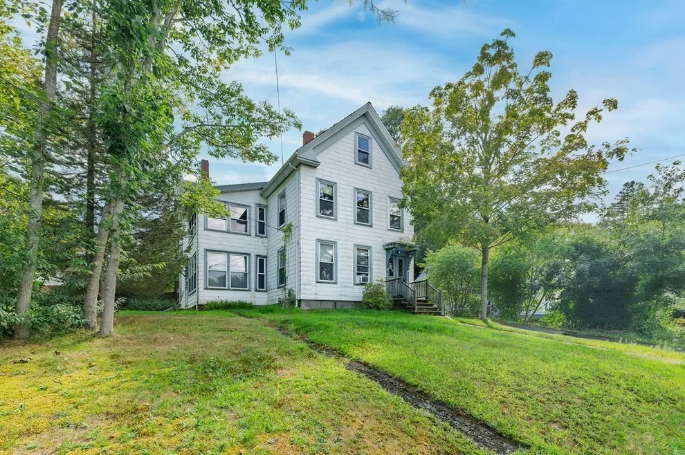 Unit for sale at 46 Hollis St, Weymouth, MA 02190