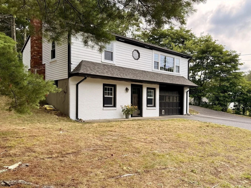 Unit for sale at 38 Davenport Rd, Plymouth, MA 02360