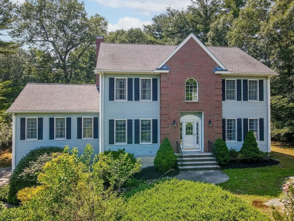 Unit for sale at 333 Chestnut Street, Wilmington, MA 01887