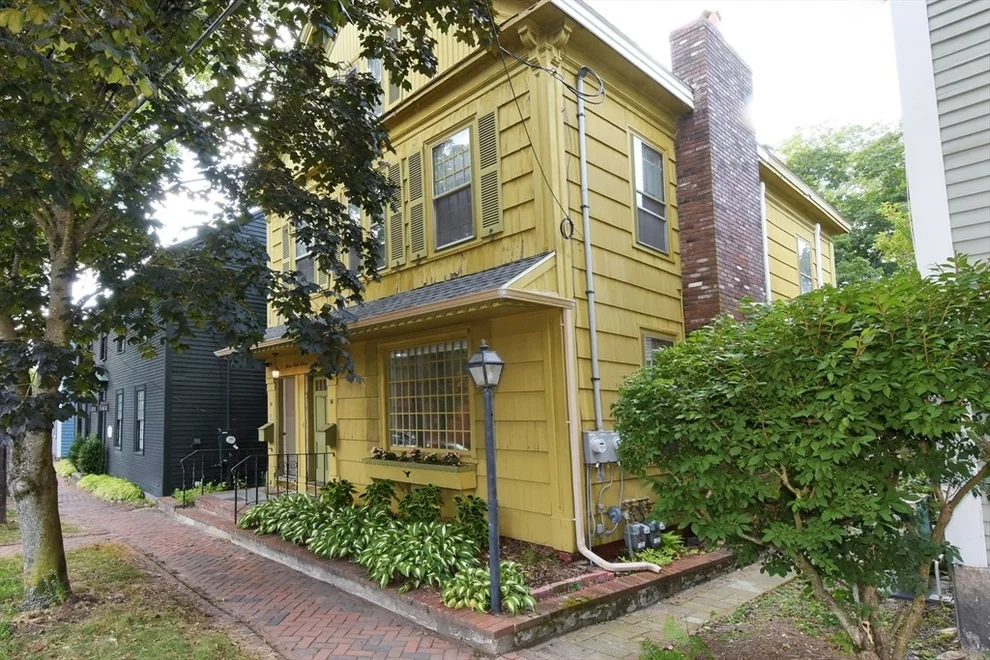Unit for sale at 54-56 North Main St, Ipswich, MA 01938