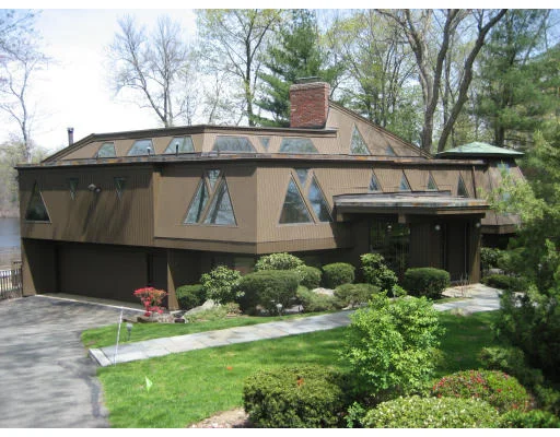 Unit for sale at 35 Hillcrest Rd, Weston, MA 02493