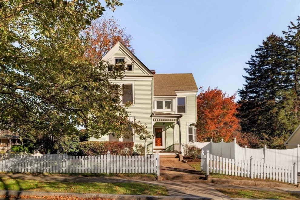 Unit for sale at 37 Monatiquot Ave, Braintree, MA 02184