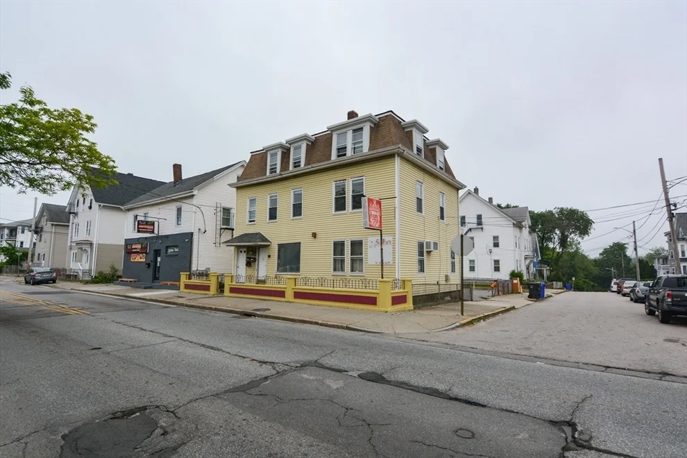 Unit for sale at 534 Lonsdale Ave, Central Falls, RI 02863