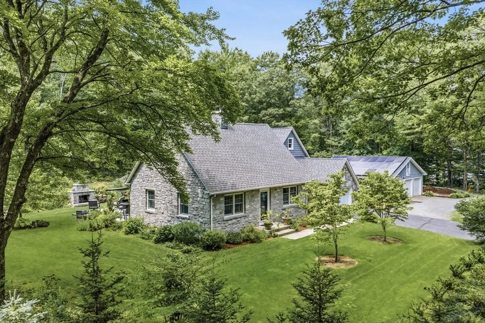 Unit for sale at 33 Rattle Hill Rd, Southampton, MA 01073