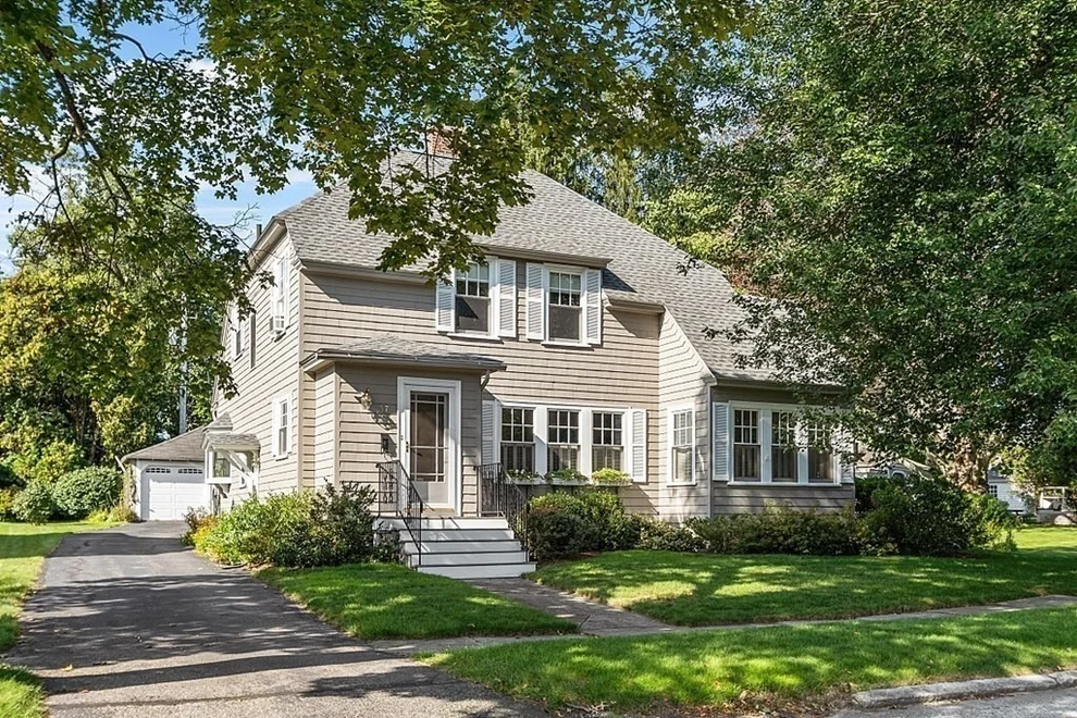 Unit for sale at 37 Bradstreet Rd, North Andover, MA 01845