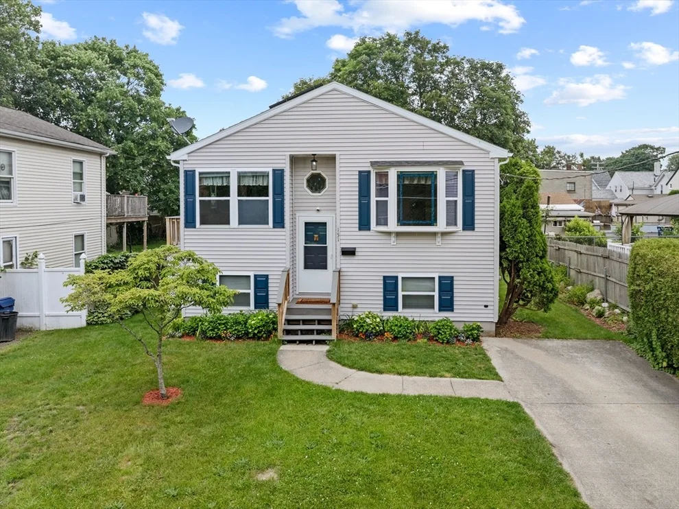 Unit for sale at 151 Smith St, New Bedford, MA 02740
