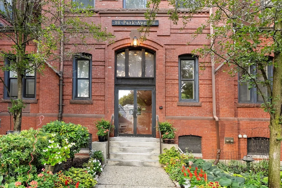 Unit for sale at 88 Park Ave, Arlington, MA 02476