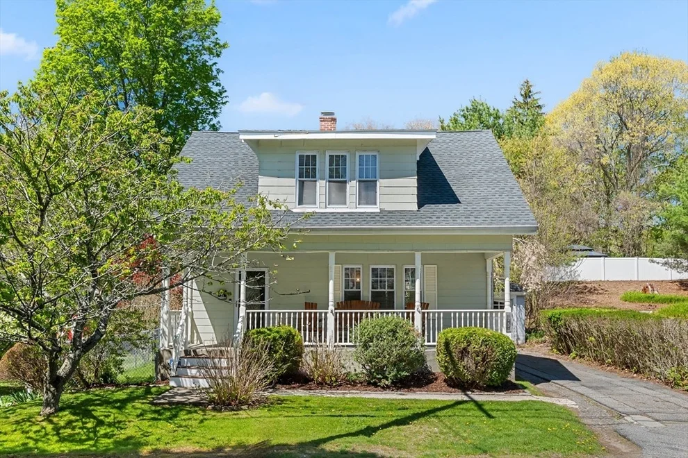 Unit for sale at 25 Ludlow St, Worcester, MA 01603