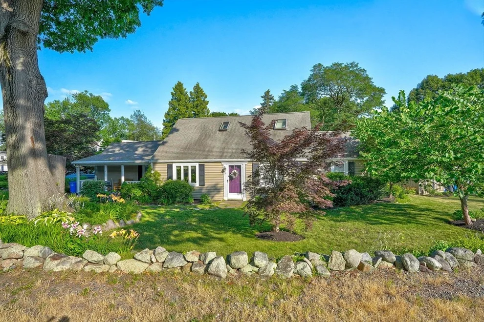 Unit for sale at 31 Washington Park Rd., Braintree, MA 02184