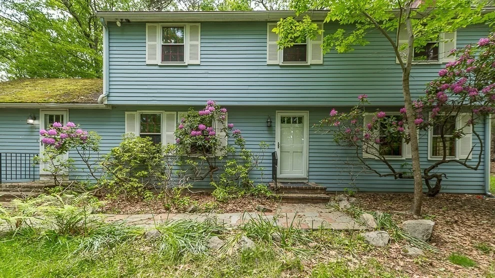 Unit for sale at 37 Moonpenny Dr, Boxford, MA 01921
