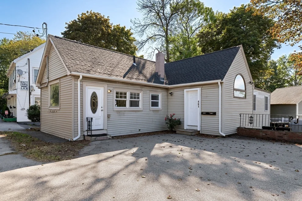 Unit for sale at 461 Bridge Street, Weymouth, MA 02191