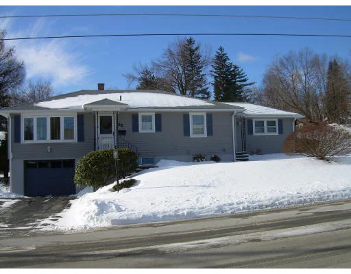 Unit for sale at 32 Thayer Ave, Auburn, MA 01501