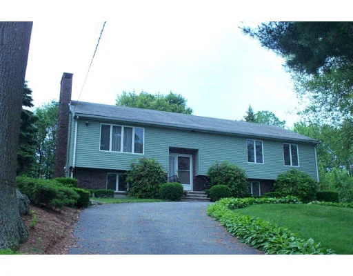 Unit for sale at 133 Spring St, Stoneham, MA 02180