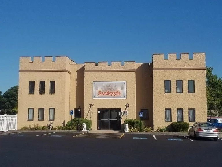 Unit for sale at 6 Castle Rd., Attleboro, MA 02703