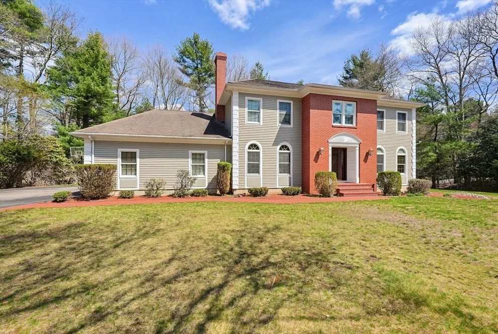 Unit for sale at 23 Cornerstone Dr, Easton, MA 02356