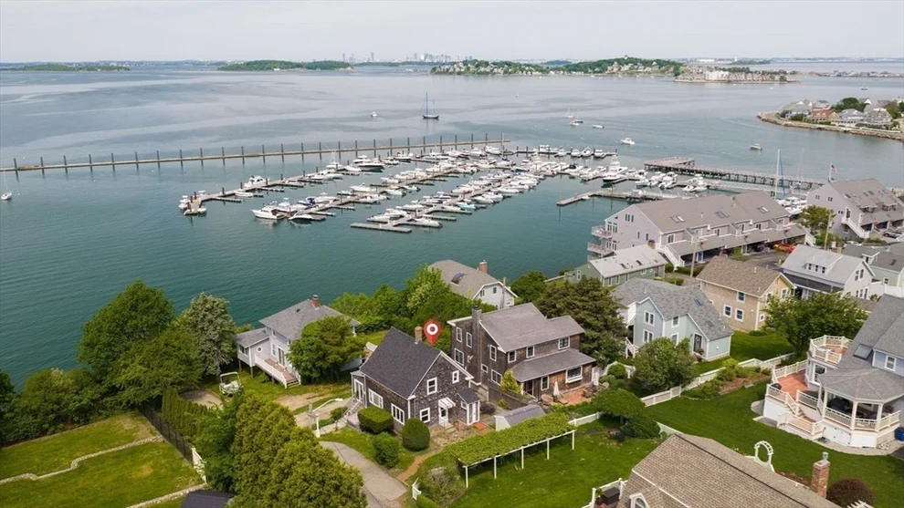 Unit for sale at 2 Circuit Ave, Hull, MA 02045
