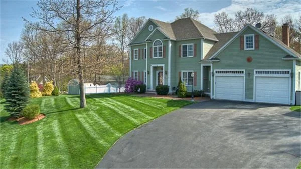 Unit for sale at 1 Breakneck Hill Road, Hopkinton, MA 01748