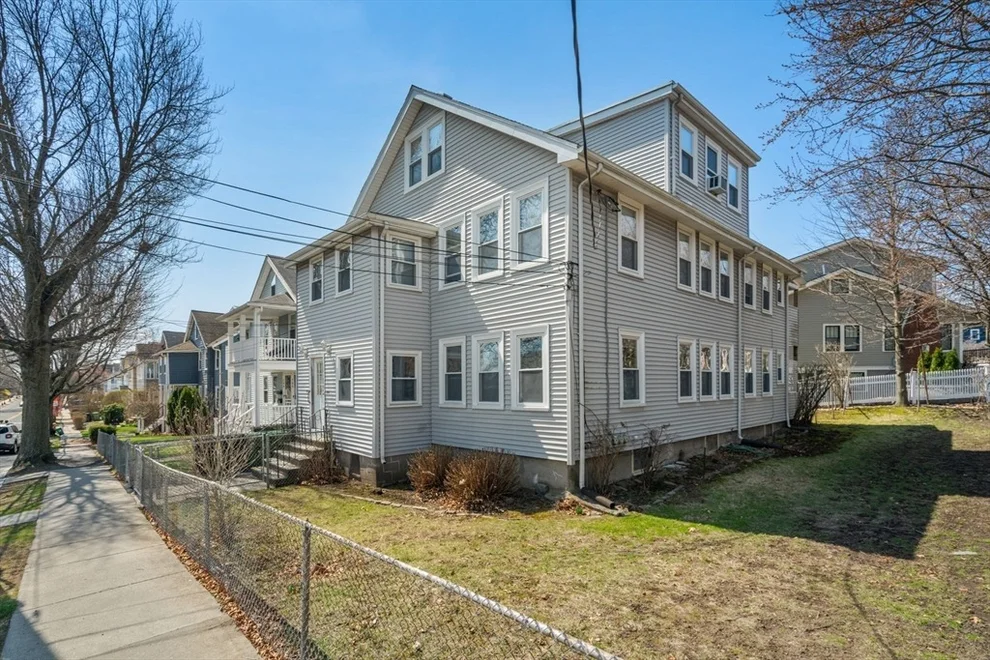 Unit for sale at 204-206 School St, Watertown, MA 02472