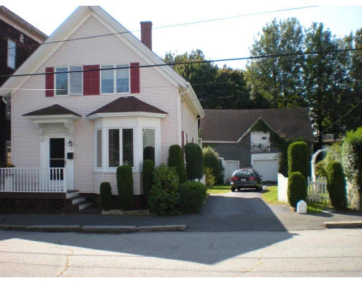 Unit for sale at 18 Willow Ave, Salem, MA 01970