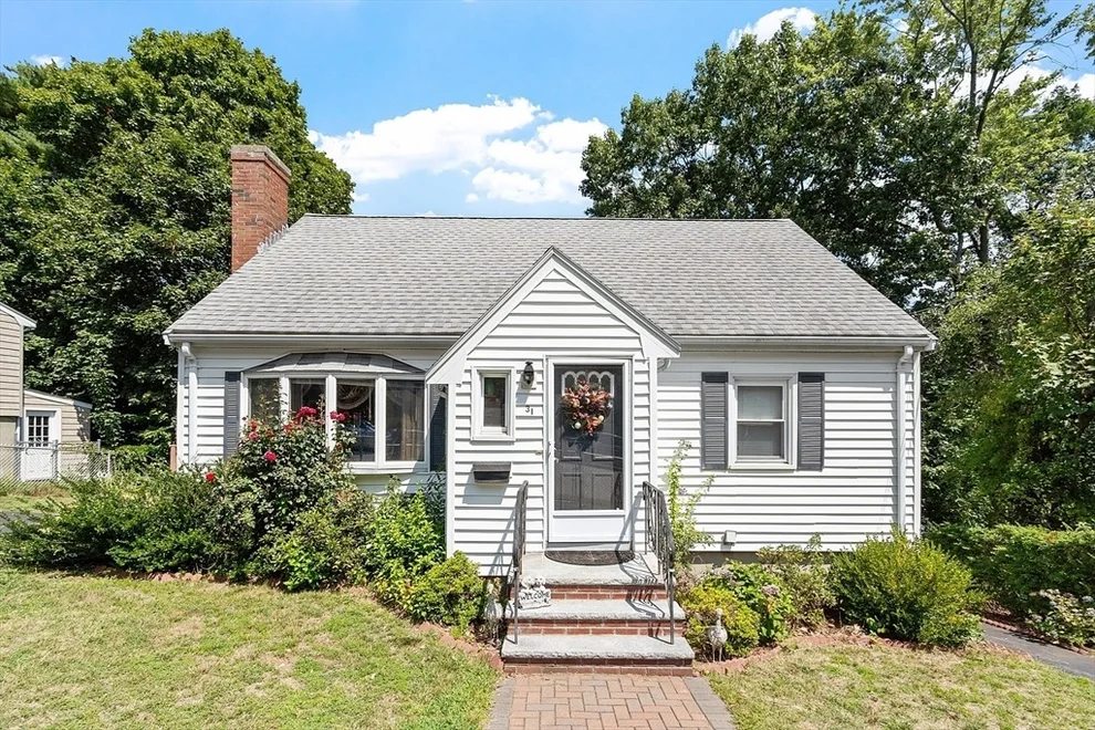 Unit for sale at 31 Spring View Dr, Lynn, MA 01904