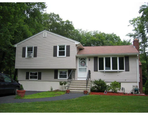 Unit for sale at 5 Chadwick Rd, Burlington, MA 01803