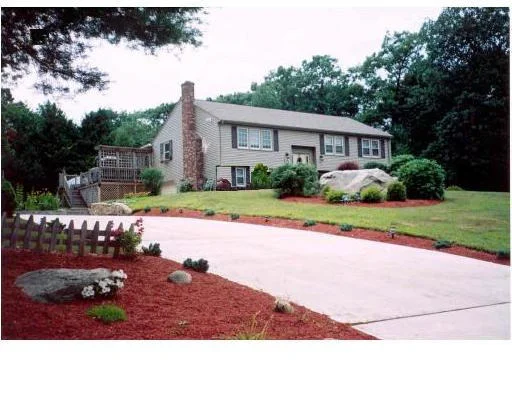 Unit for sale at 5 Oxbow Dr, Wrentham, MA 02093
