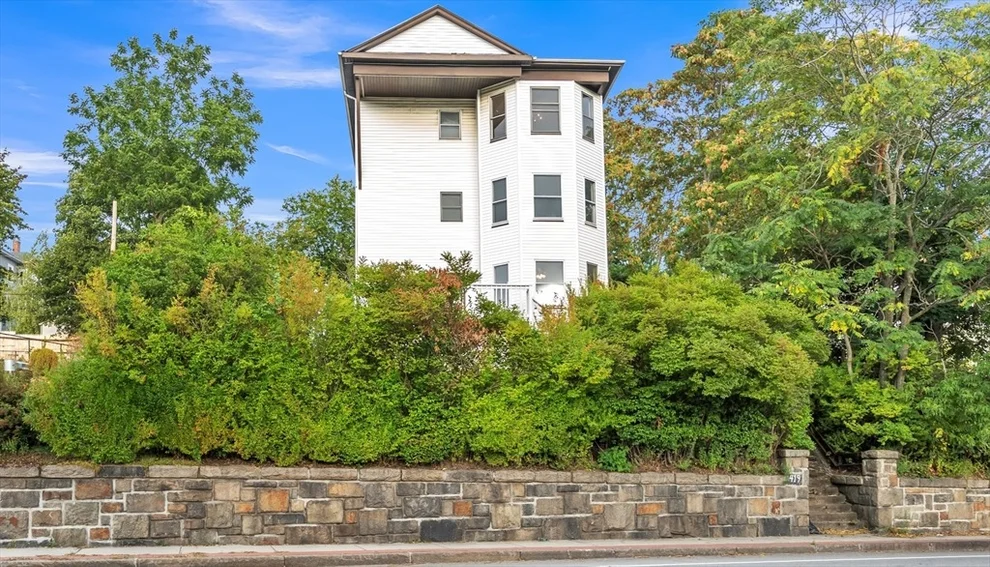 Unit for sale at 419 Grafton St, Worcester, MA 01604