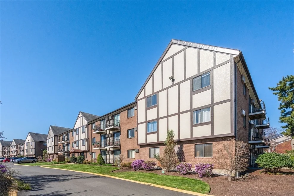 Unit for sale at 159 Bittersweet Ln, Randolph, MA 02368