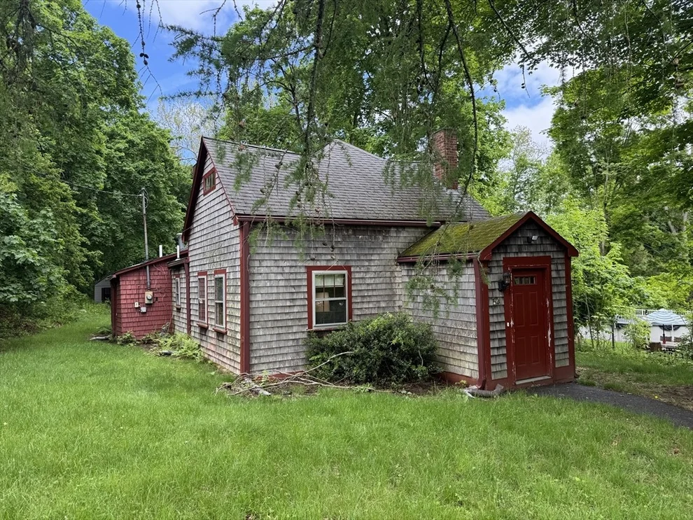 Unit for sale at 54 Plymouth St, East Bridgewater, MA 02333