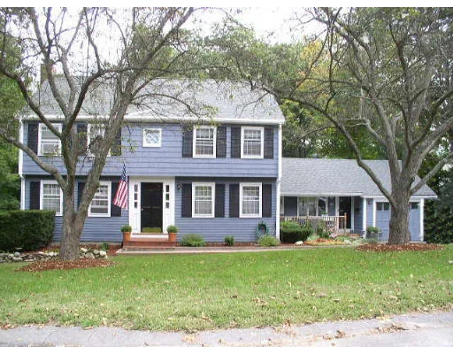 Unit for sale at 13 Juniper Ridge Rd, Acton, MA 01720