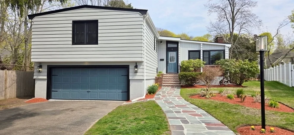 Unit for sale at 7 Robin Lane, Swampscott, MA 01907
