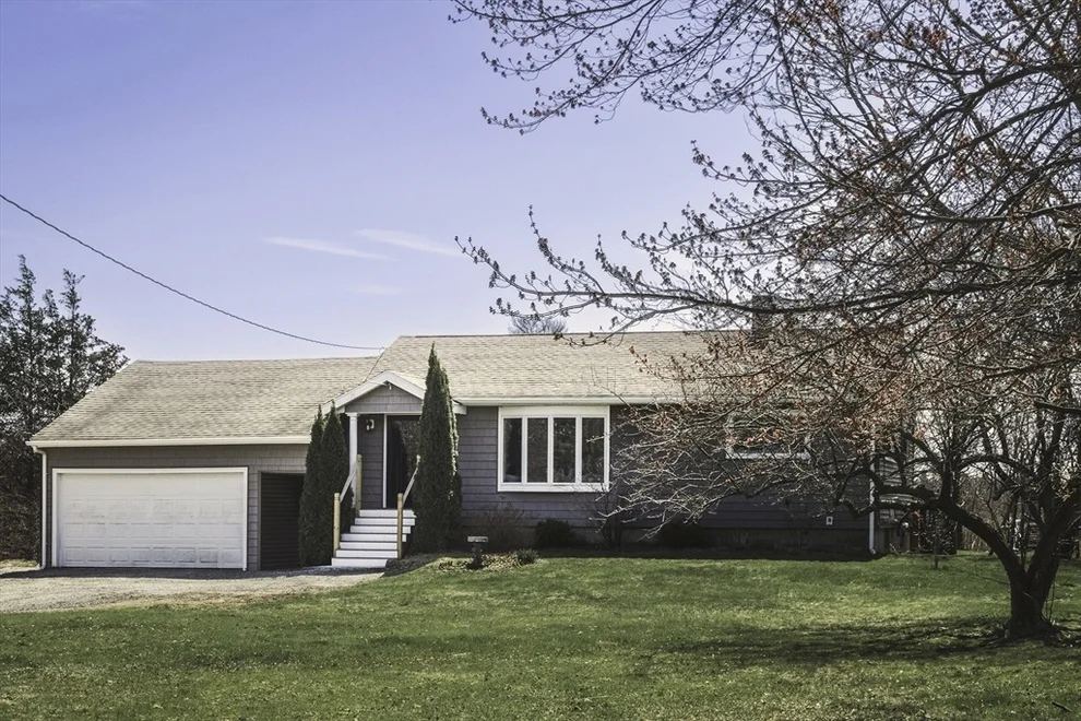 Unit for sale at 99 Essex Rd, Ipswich, MA 01938