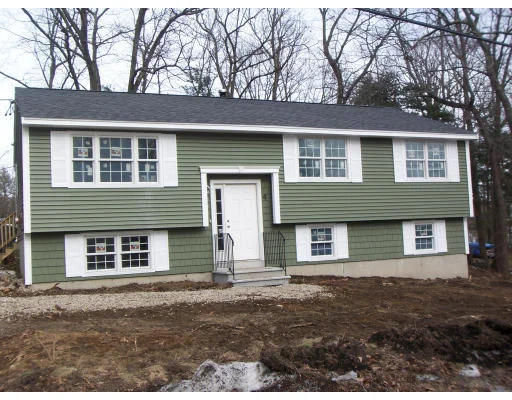 Unit for sale at 4 Pelham Street, Billerica, MA 01821