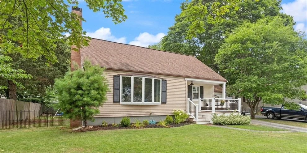 Unit for sale at 4 Pinewood Ave, Beverly, MA 01915