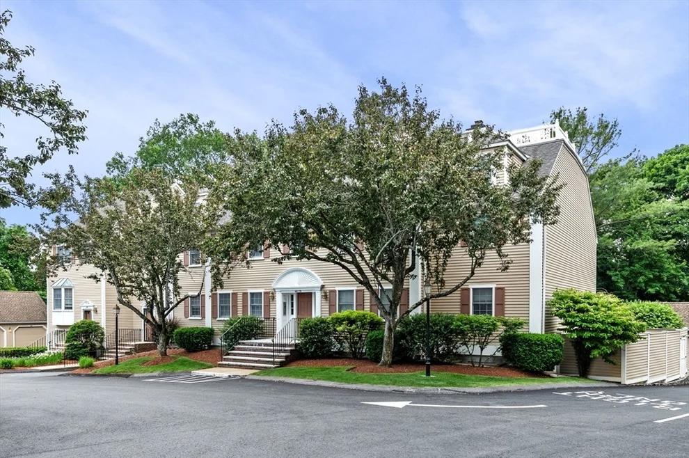 Unit for sale at 71 Weatherly, Salem, MA 01970