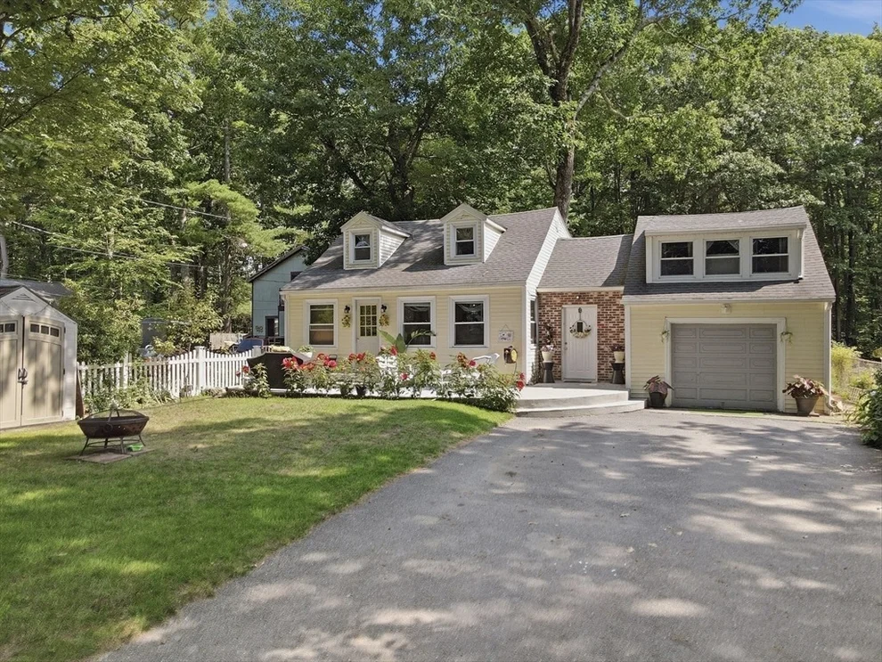 Unit for sale at 20 S Shore Rd, Westminster, MA 01473