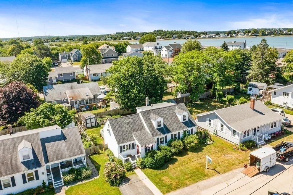 Unit for sale at 22 Touraine Ave, Hull, MA 02045
