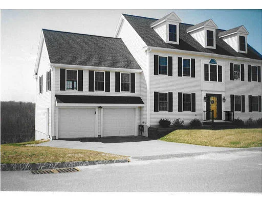 Unit for sale at 9 Overlook Circle, Haverhill, MA 01835