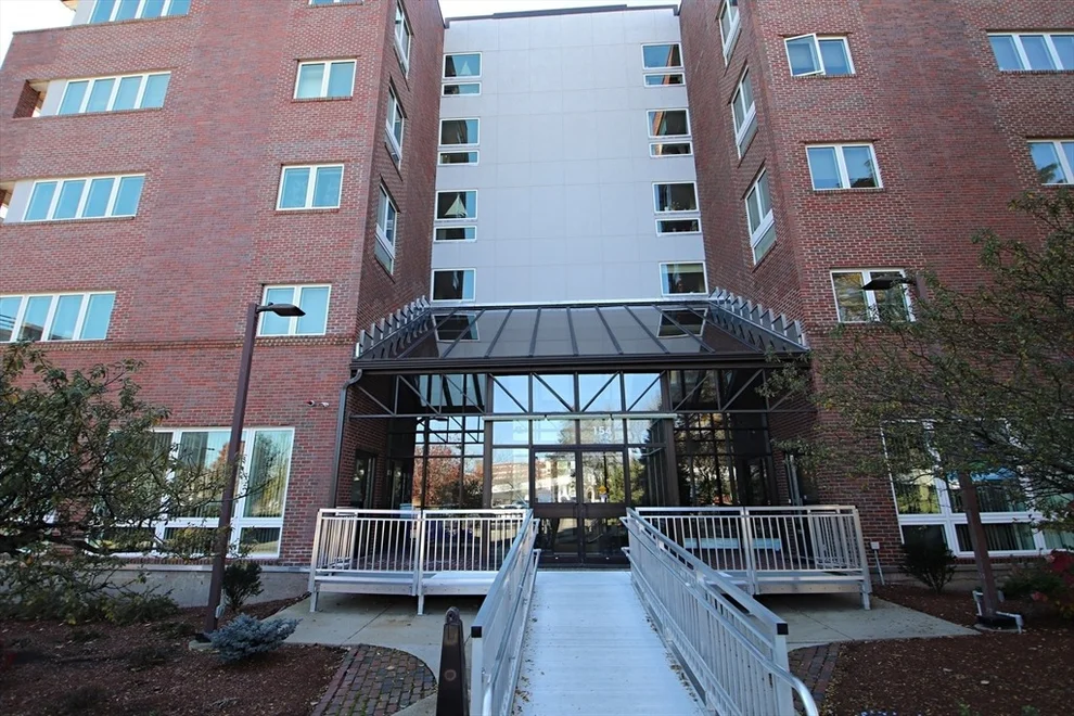 Unit for sale at 154 Lynnway, Lynn, MA 01902